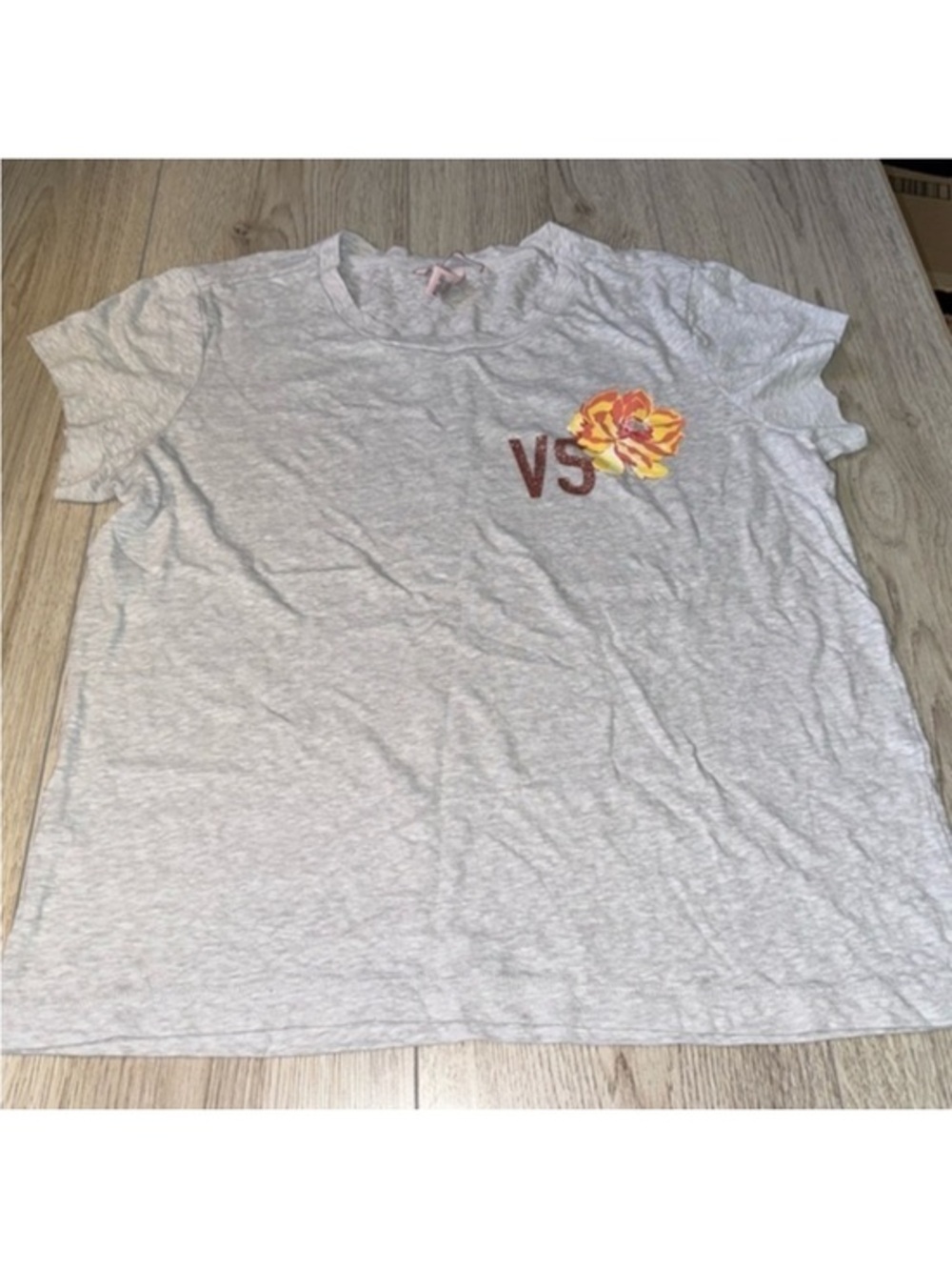 Victoria’s Secret grey short sleeve shirt top